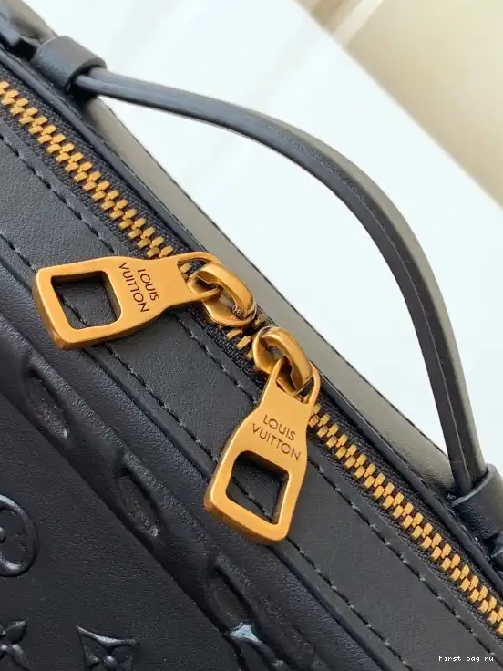 First bag ru SOFT MINI LOUIS VUITTON TRUNK 0627